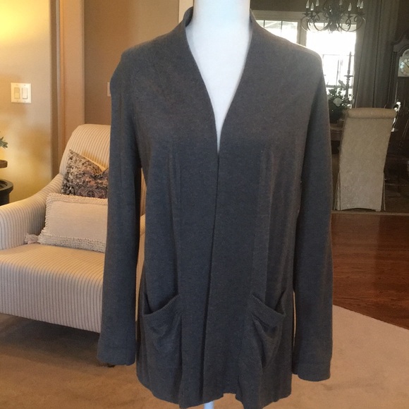 GAP Sweaters - GAP open front gray cardigan with front pockets